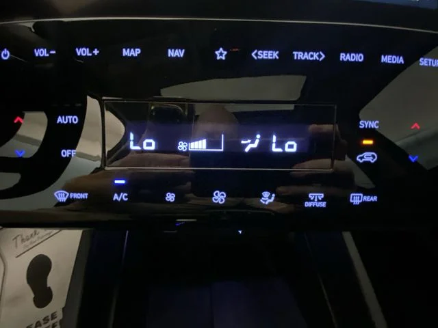 Used 2024 Gray Hyundai SEL image 19