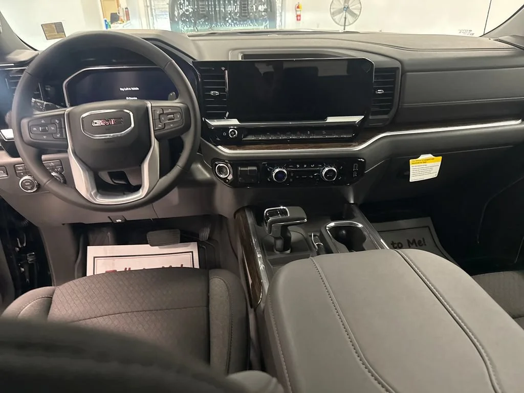 New 2026 Onyx Black GMC Elevation image 13