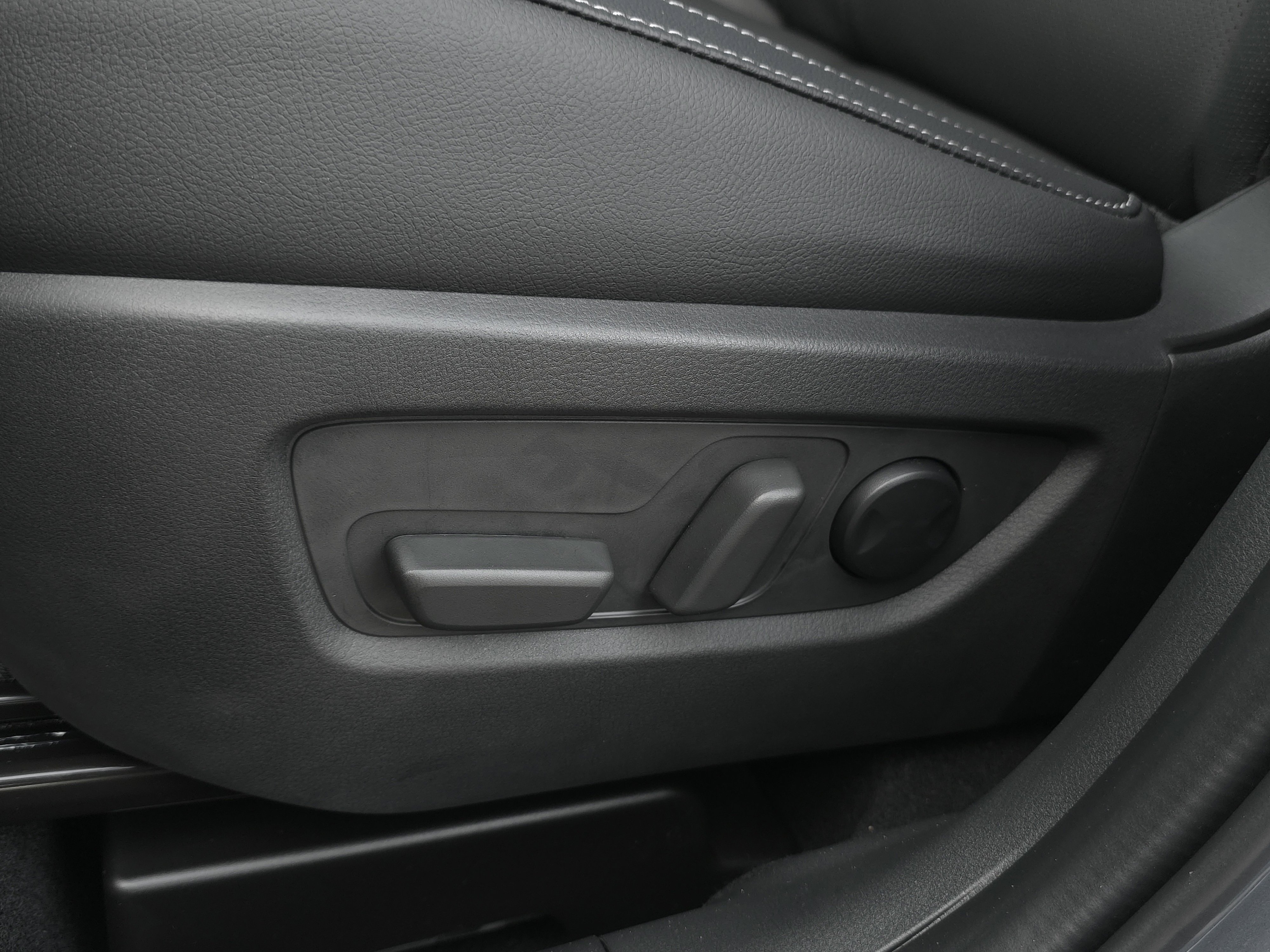 New 2026 Polymetal Gray Metallic Mazda 2.5 S Premium Plus AWD image 11