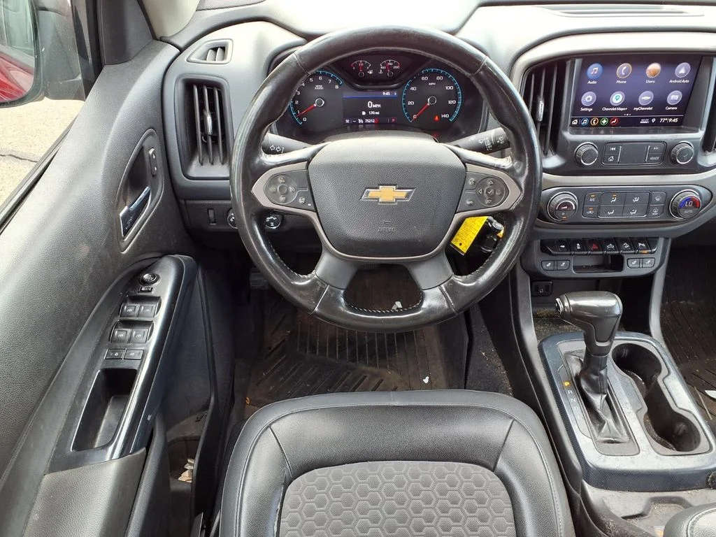 Used 2019 Red Chevrolet Z71 image 15