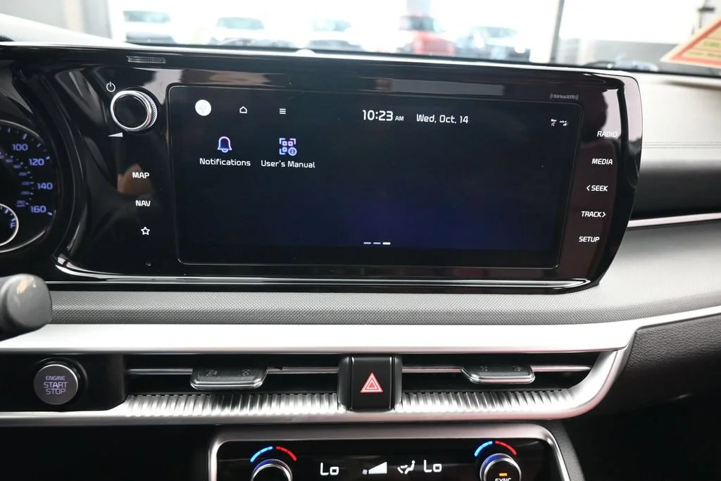 Used 2023 Wolf Gray Kia GT-Line image 22