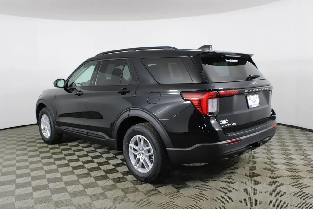 New 2026 Agate Black Metallic Ford Active image 4