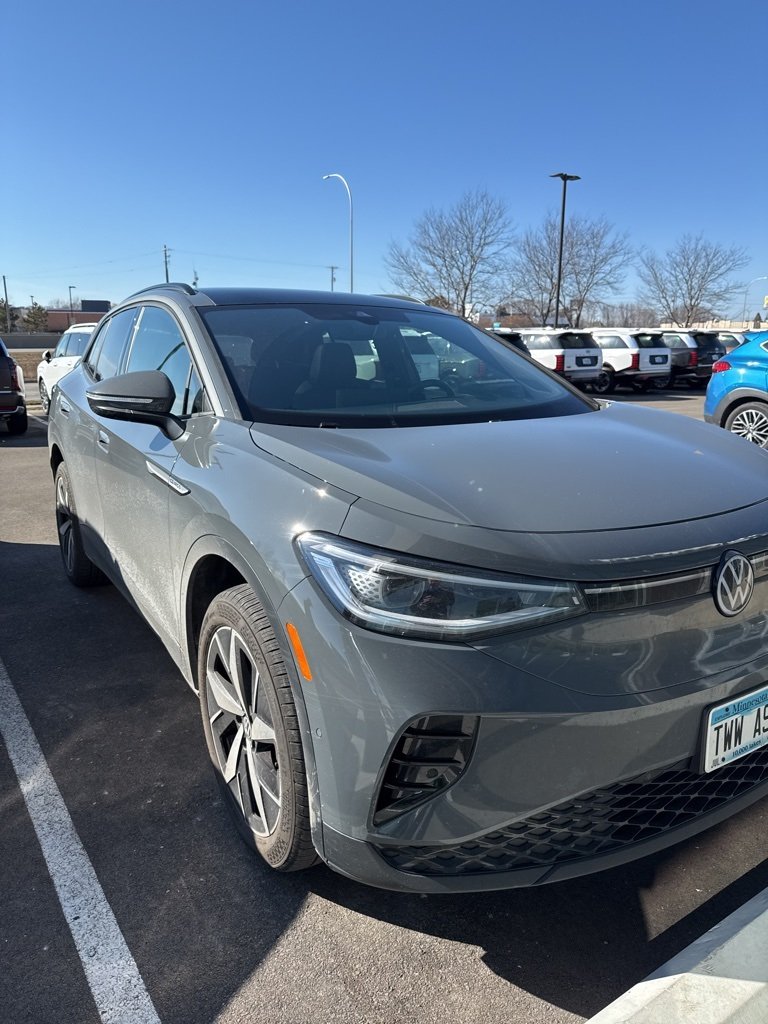 Used 2024 Volkswagen ID.4 PRO S with VIN 1V2WSPE82RC019560 for sale in Rochester, Minnesota