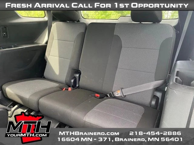2023 Chevrolet Traverse 1LT - Photo 11