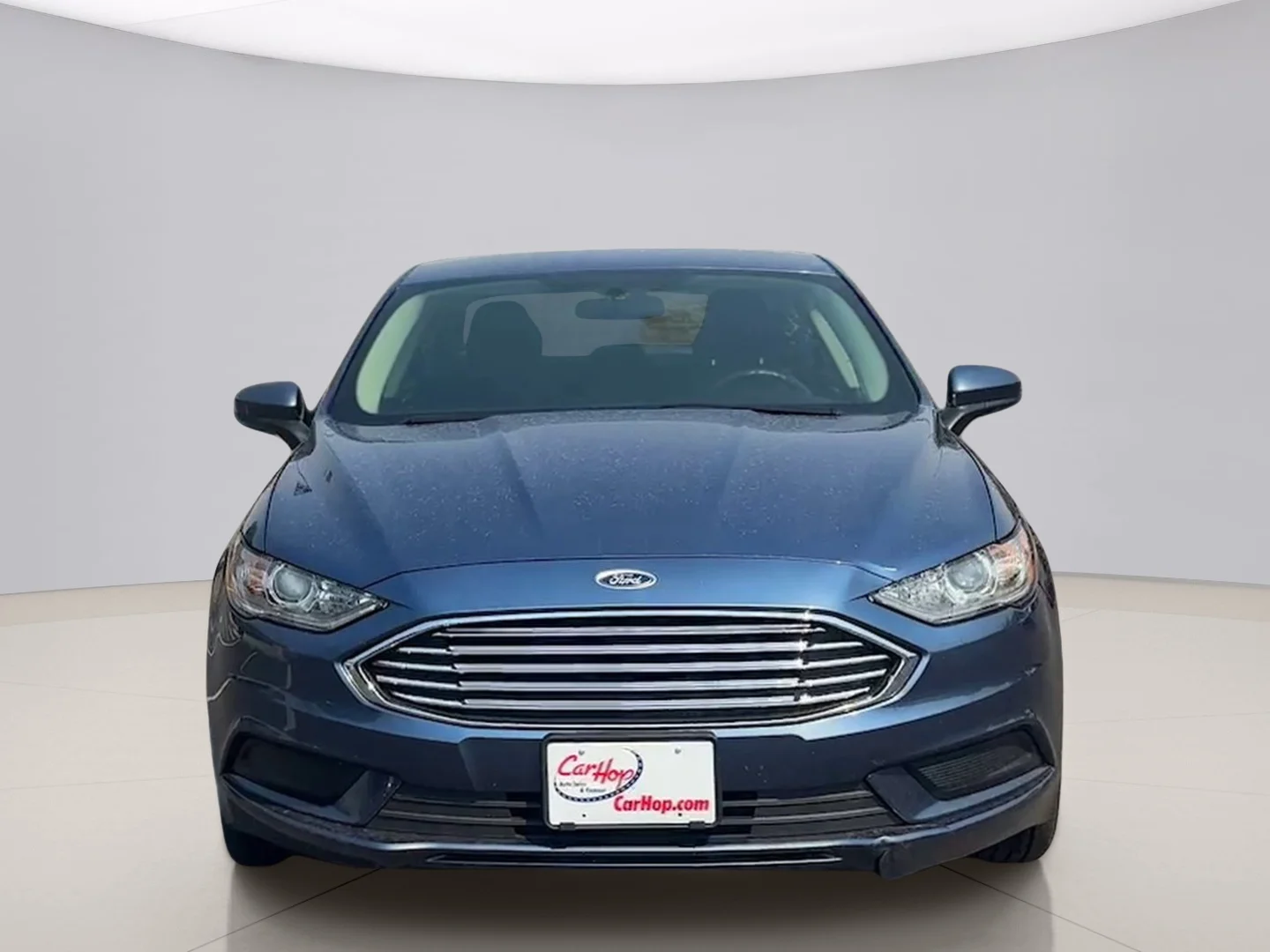 Used 2018 Blue Ford SE image 8