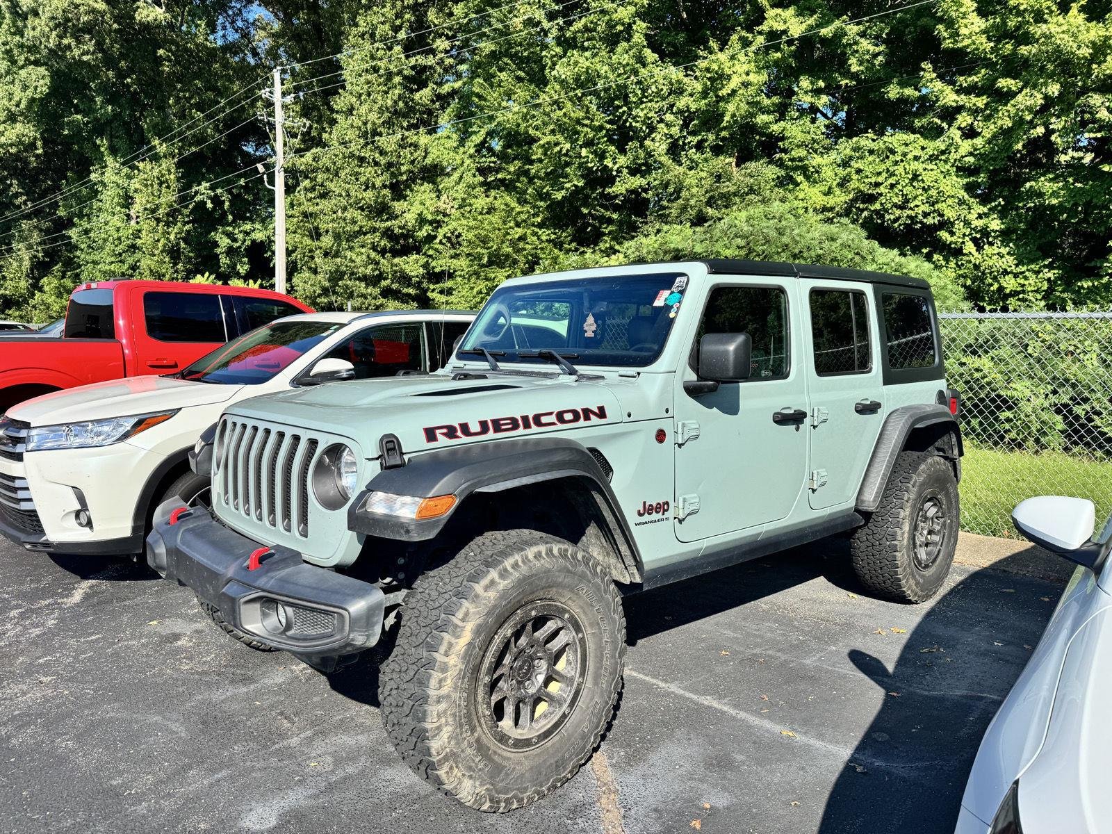 Used 2023 Earl Clearcoat Jeep Rubicon image 2