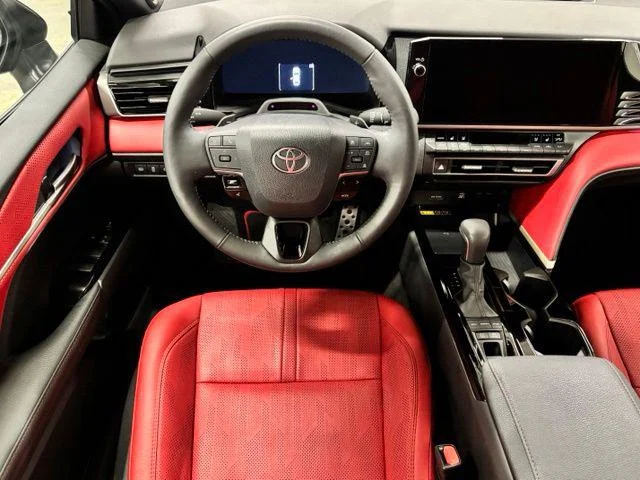 Used 2025 MIDNIGHT BLACK METALLIC Toyota  image 12