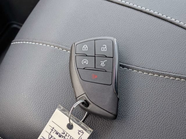 New 2027 Summit White Chevrolet LT image 33