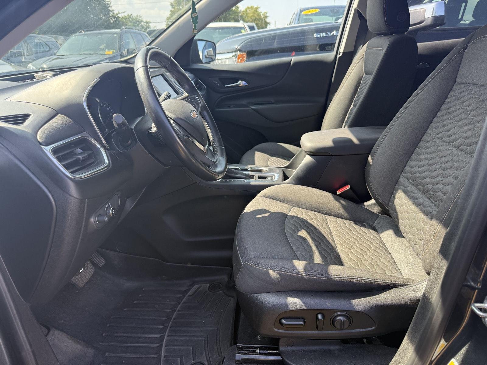 Used 2019 NIGHTFALL GRAY METALLIC Chevrolet LT image 9