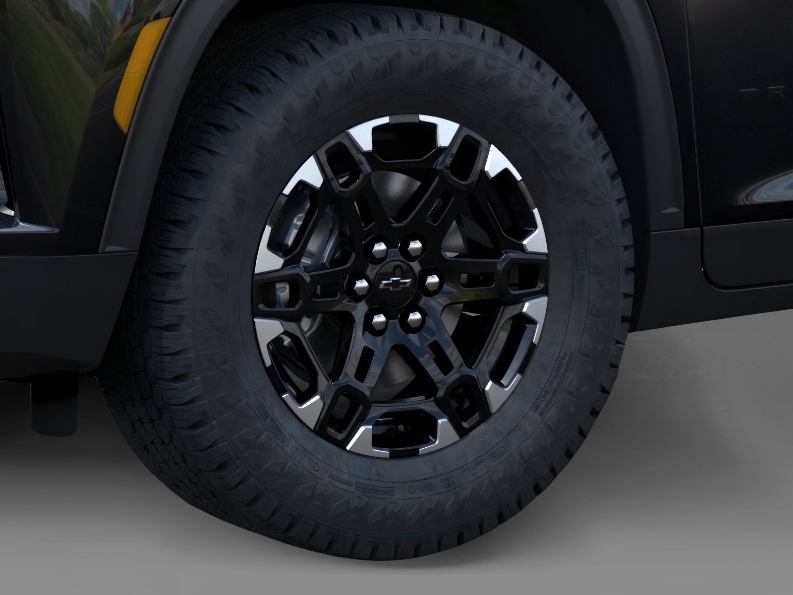 2027 Chevrolet Traverse Z71 - Photo 9