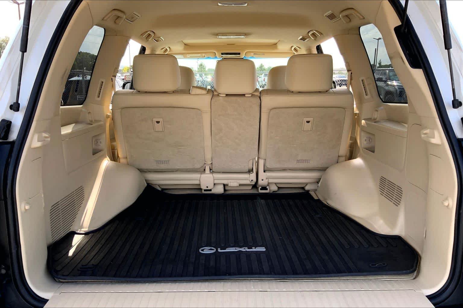 Used 2020 Eminent White Pearl Lexus  image 34
