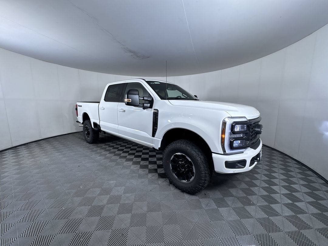 New 2026 Star White Metallic Tri-Coat Ford Lariat image 2