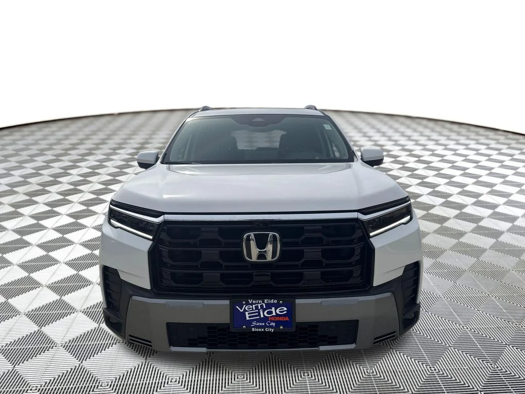 New 2026 Platinum White Pearl Honda AWD Elite image 8