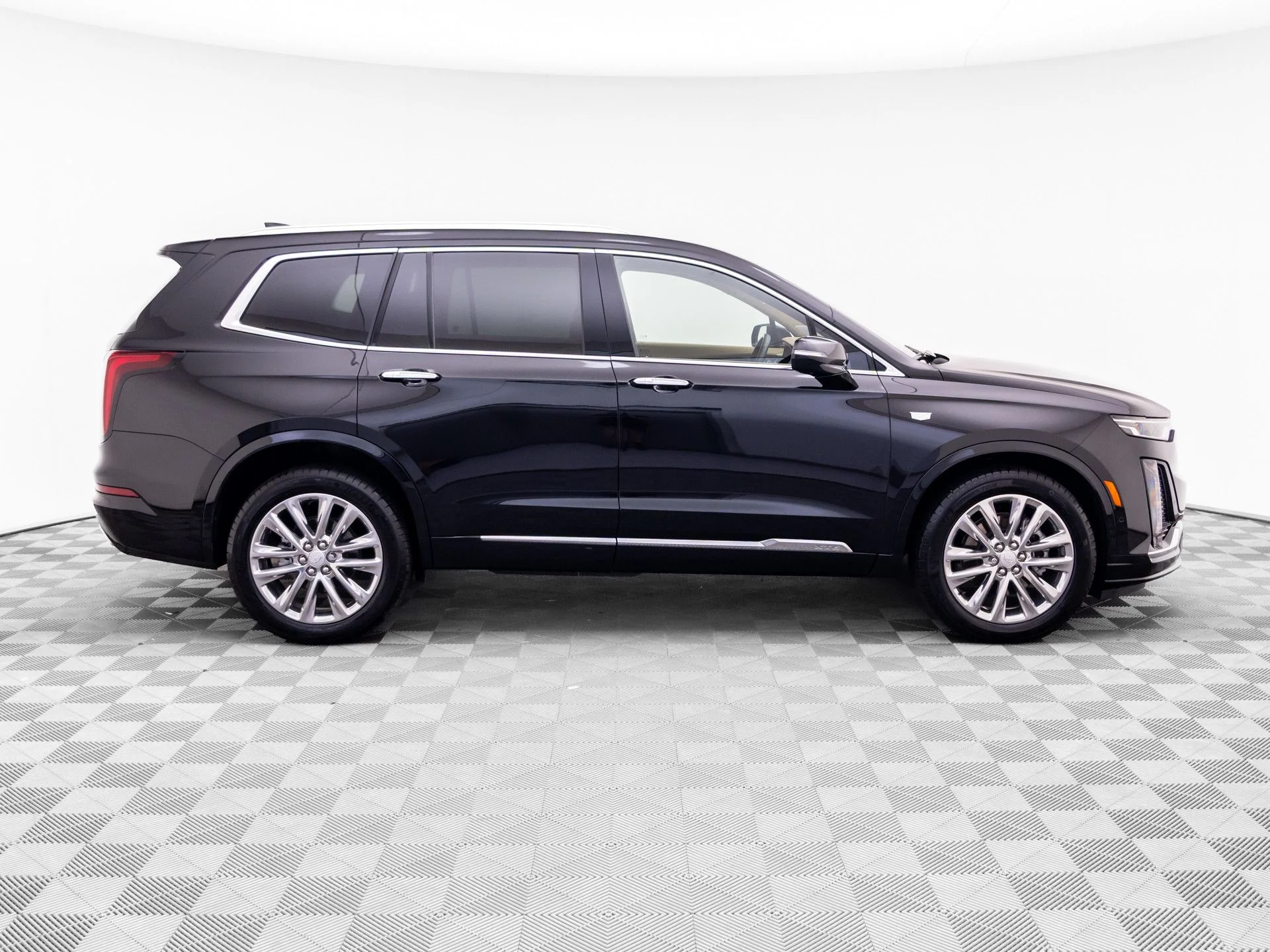 Used 2025 Black Cadillac Premium Luxury image 6