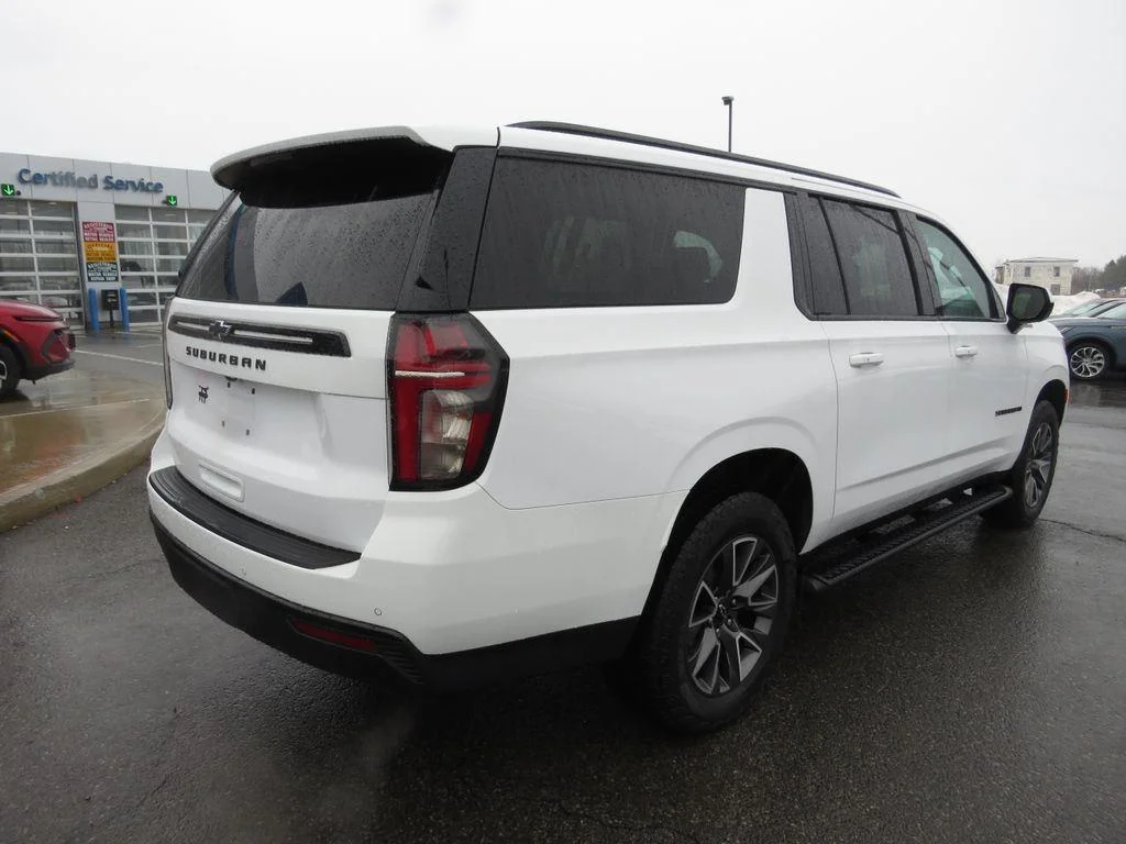 Used 2024 Summit White Chevrolet Z71 image 5