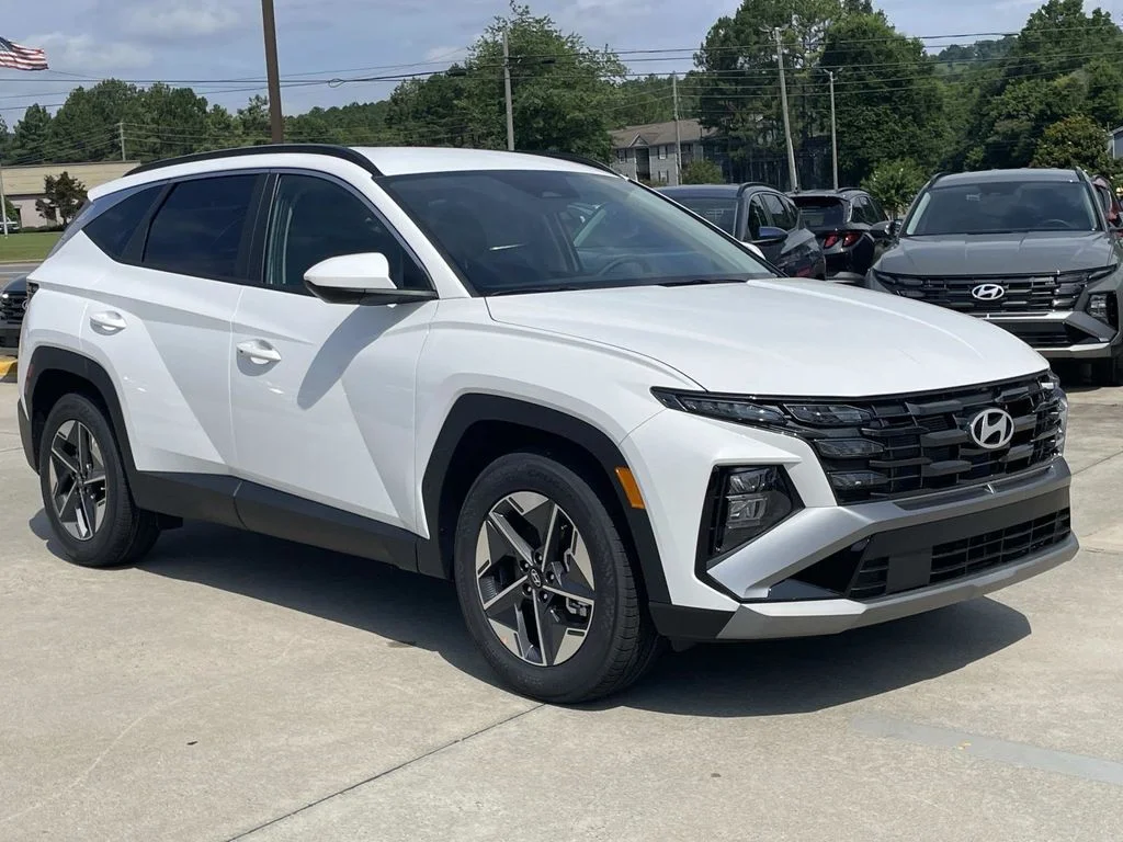 New 2026 White Hyundai SEL image 1