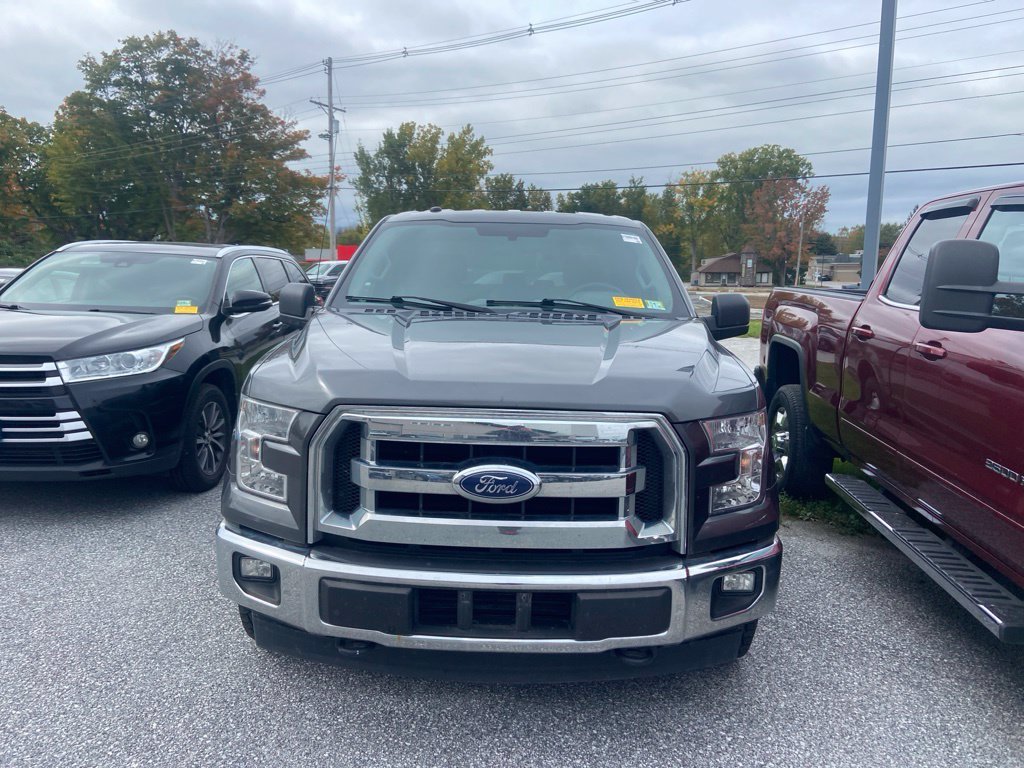Used 2017 Magnetic Ford XLT image 2