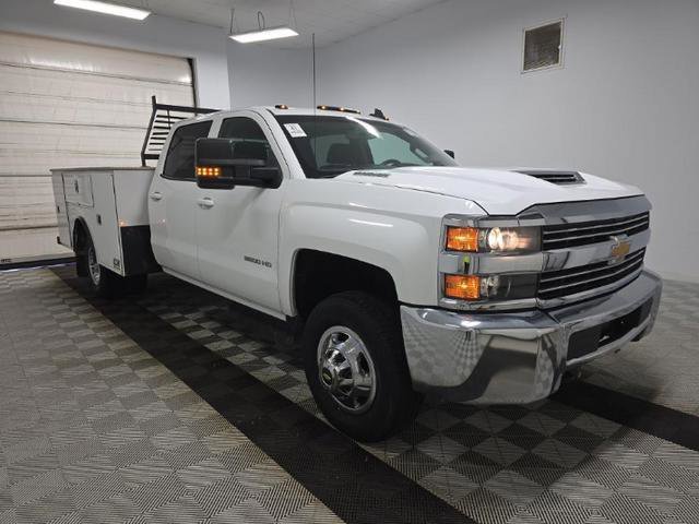 2018 Chevrolet Silverado 3500 Chassis Cab 1LT