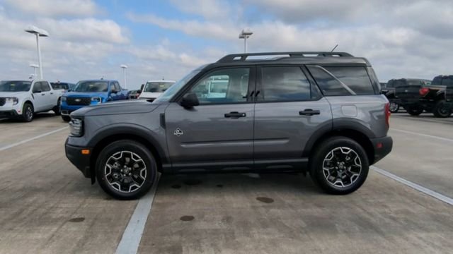 New 2026 Carbonized Gray Metallic Ford Outer Banks® image 72