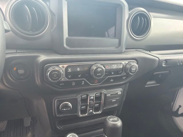Used 2023 Bright White Clearcoat Jeep Sport S image 6