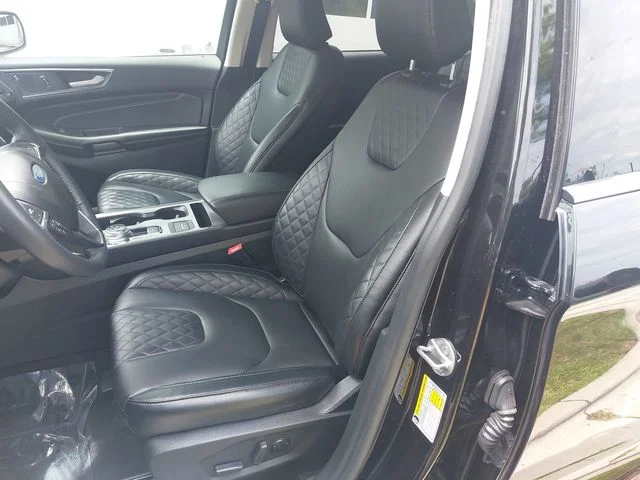 Used 2023 Black Ford Titanium image 16