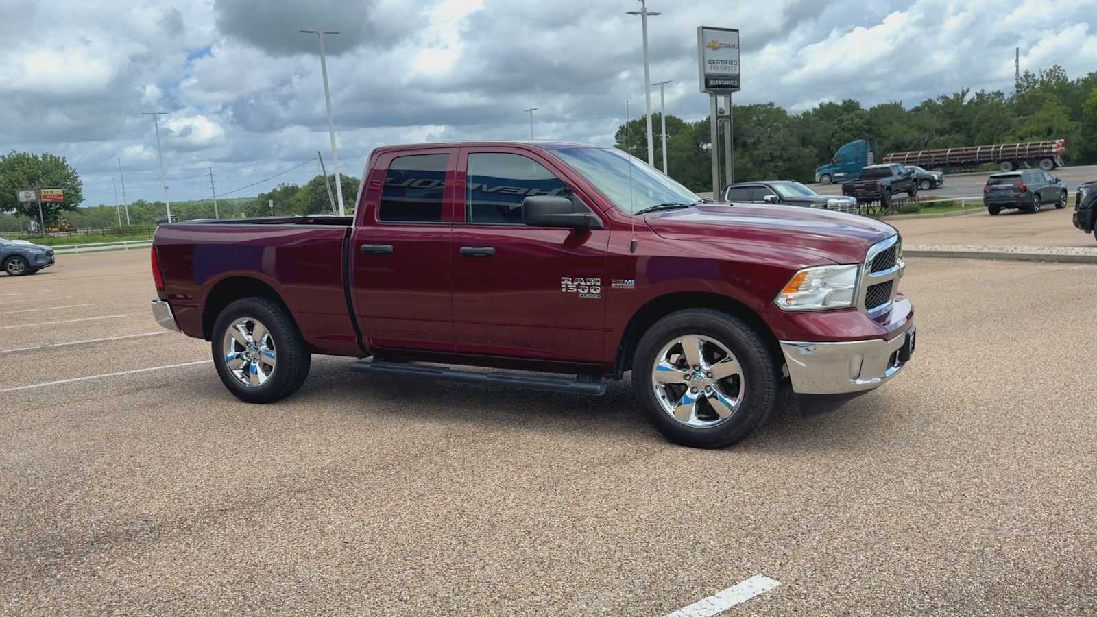 Used 2024 Delmonico Red Pearlcoat Ram Tradesman image 2
