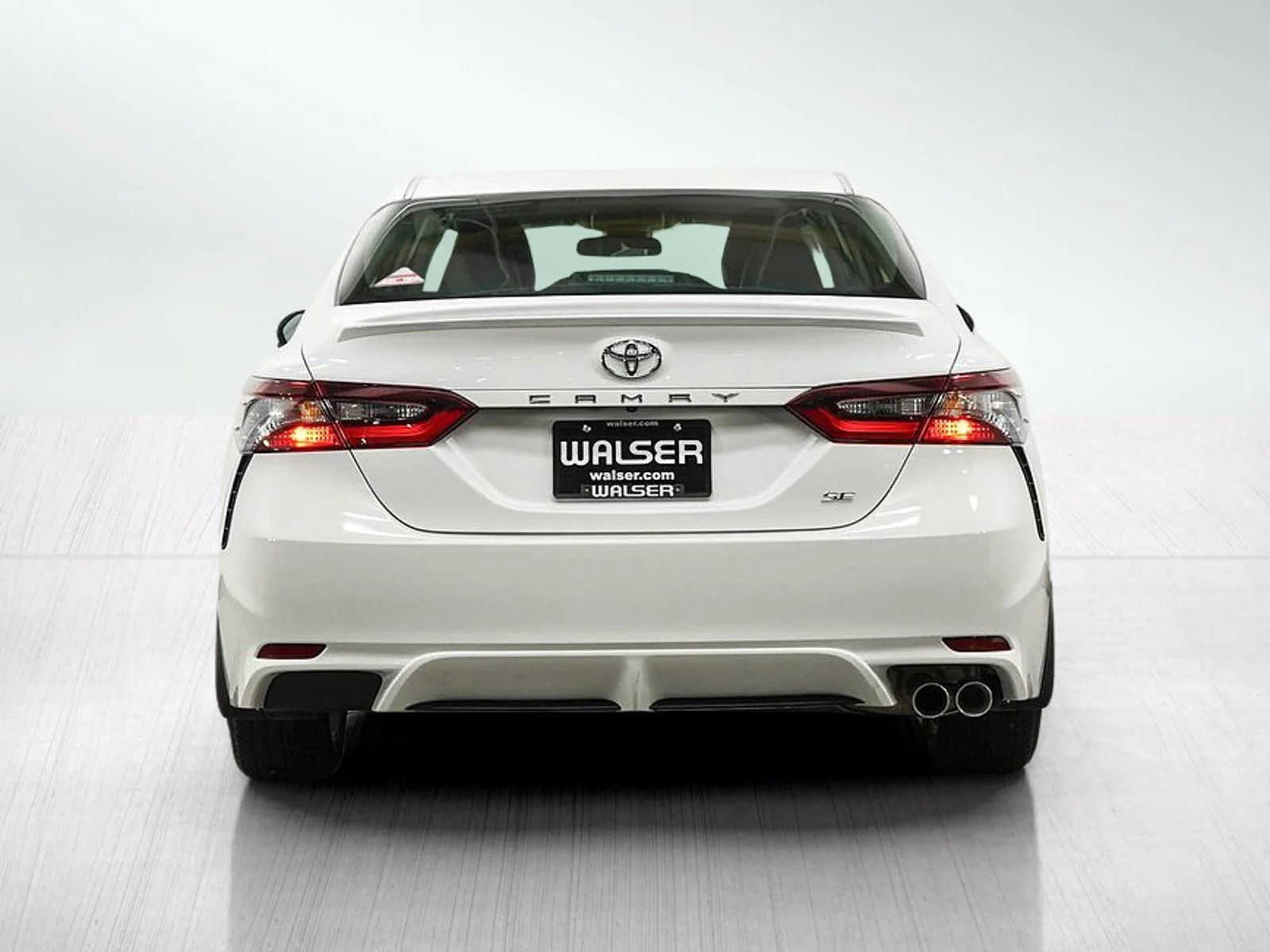 Used 2024  Toyota  image 4