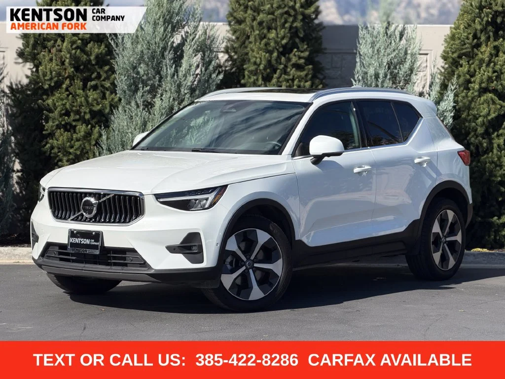 2025 Volvo XC40