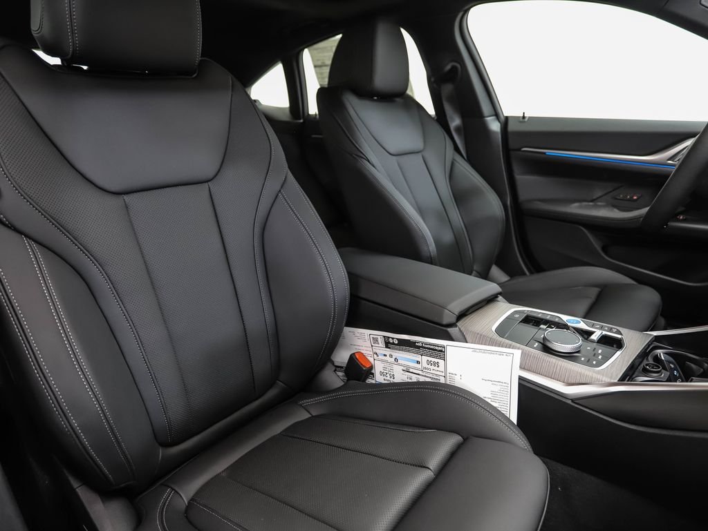 2025 BMW i4 40 - Photo 30