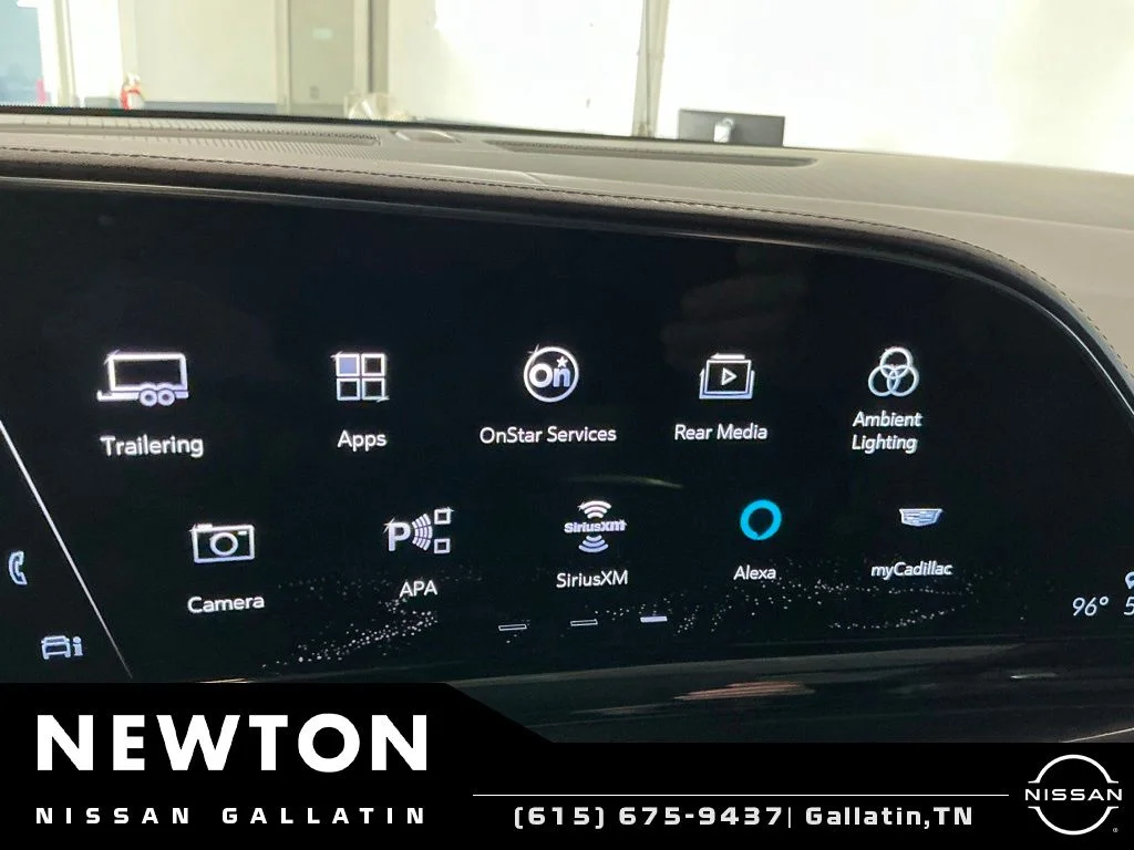 Used 2021 Crystal White Tricoat Cadillac Sport Platinum image 60