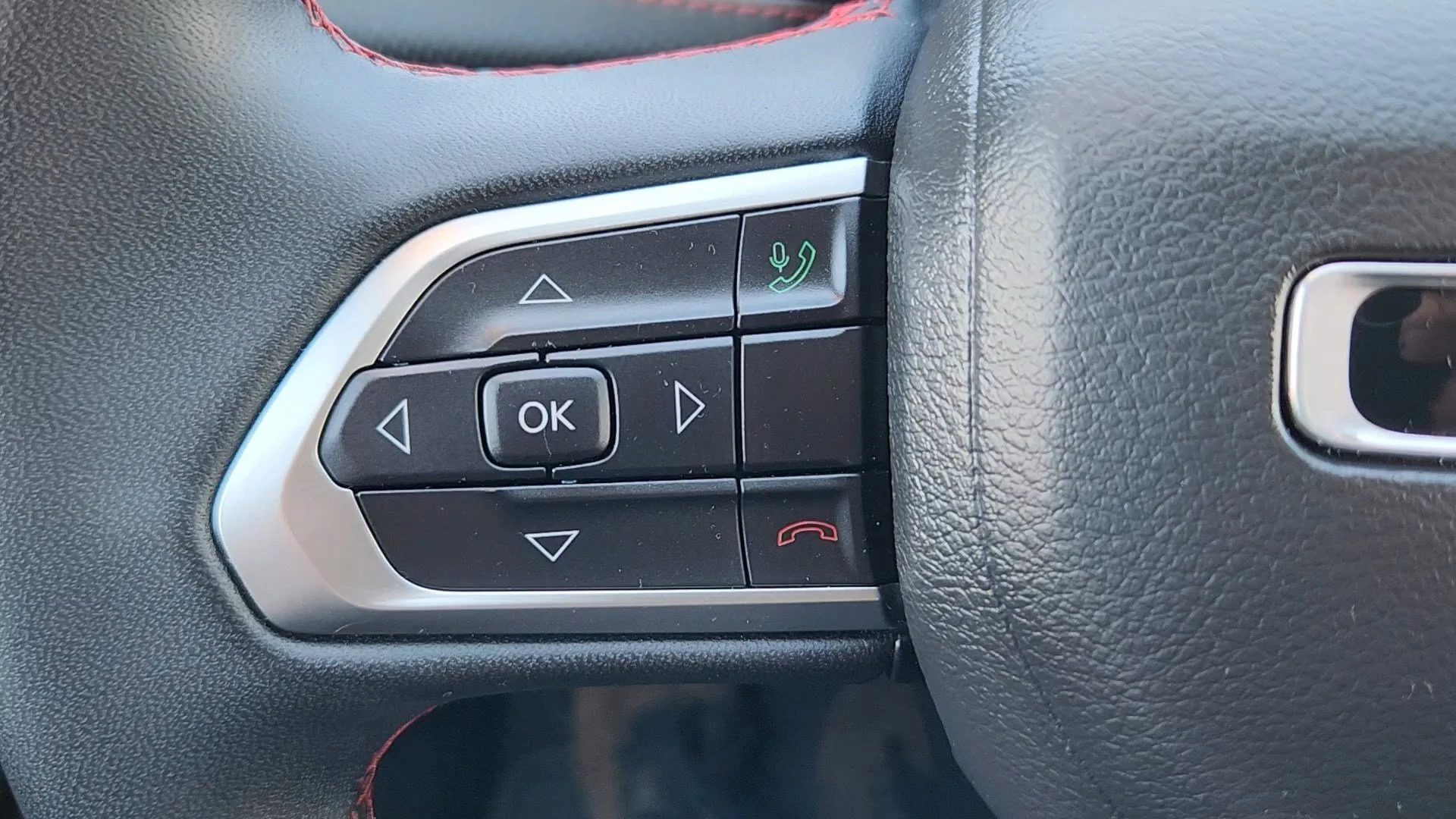 2025 Jeep Compass Trailhawk - Photo 12