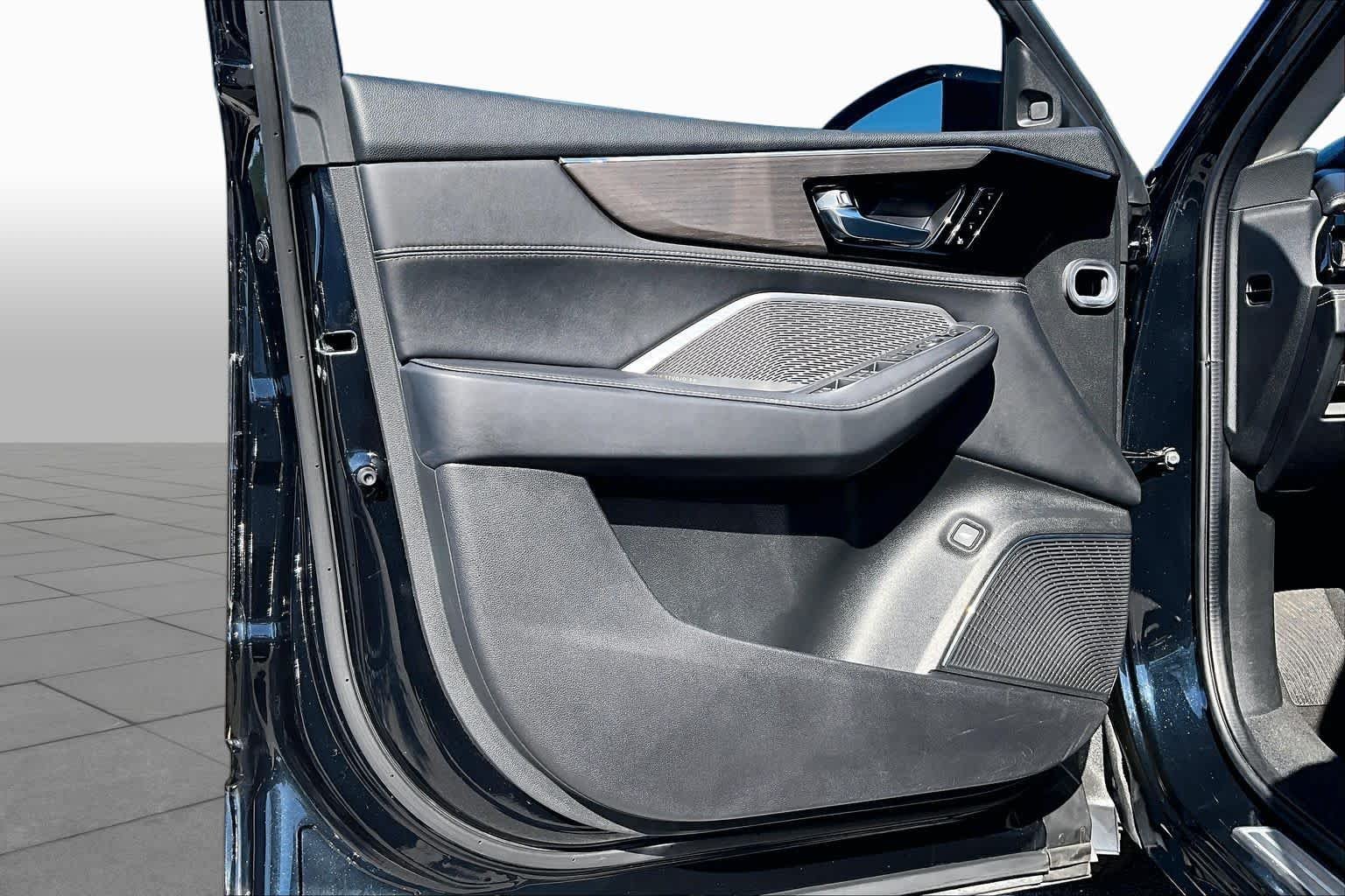 Used 2024 Majestic Black Pearl Acura w/Advance Package image 24