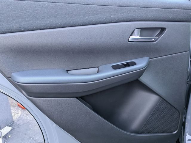 New 2026 Boulder Gray Pearl / Super Black Two-tone Nissan Platinum+ image 25