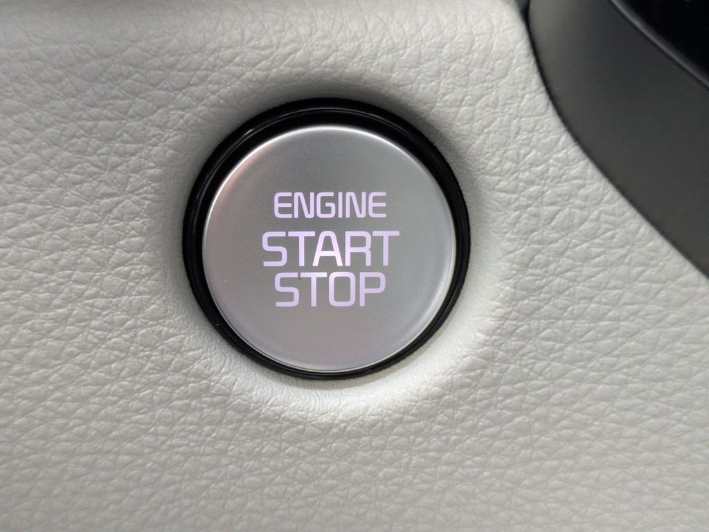 New 2026 Snow White Pearl Kia SX Prestige image 34