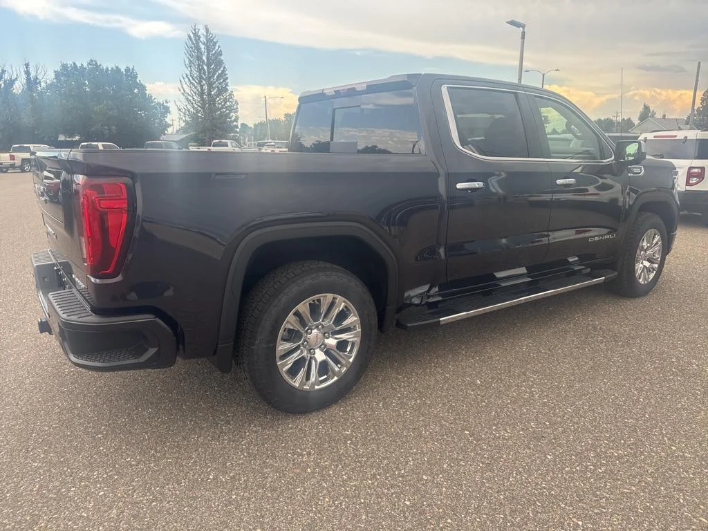 2026 GMC Sierra 1500 Denali - Photo 6