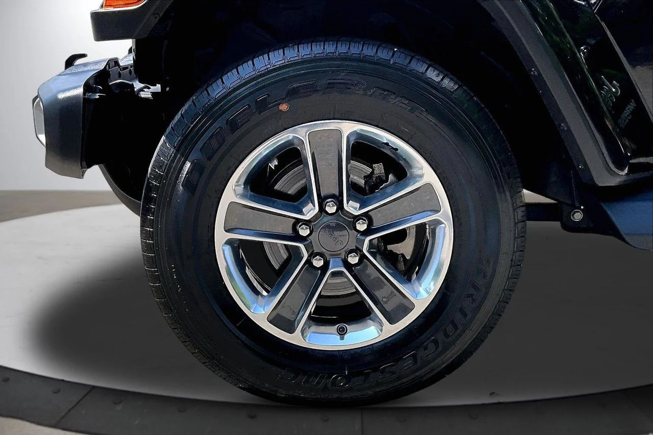 Certified Used 2022 Black Jeep Sahara image 32