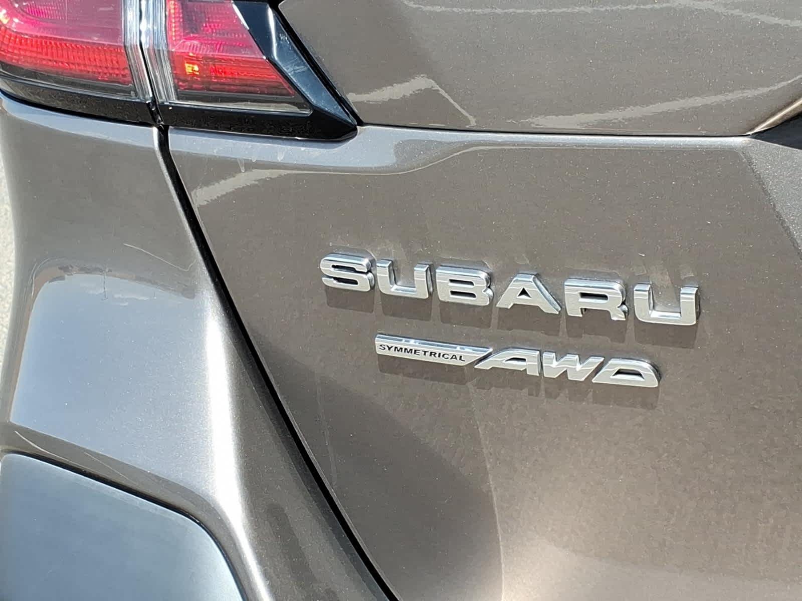 Used 2022 Brilliant Bronze Metallic Subaru Limited image 13