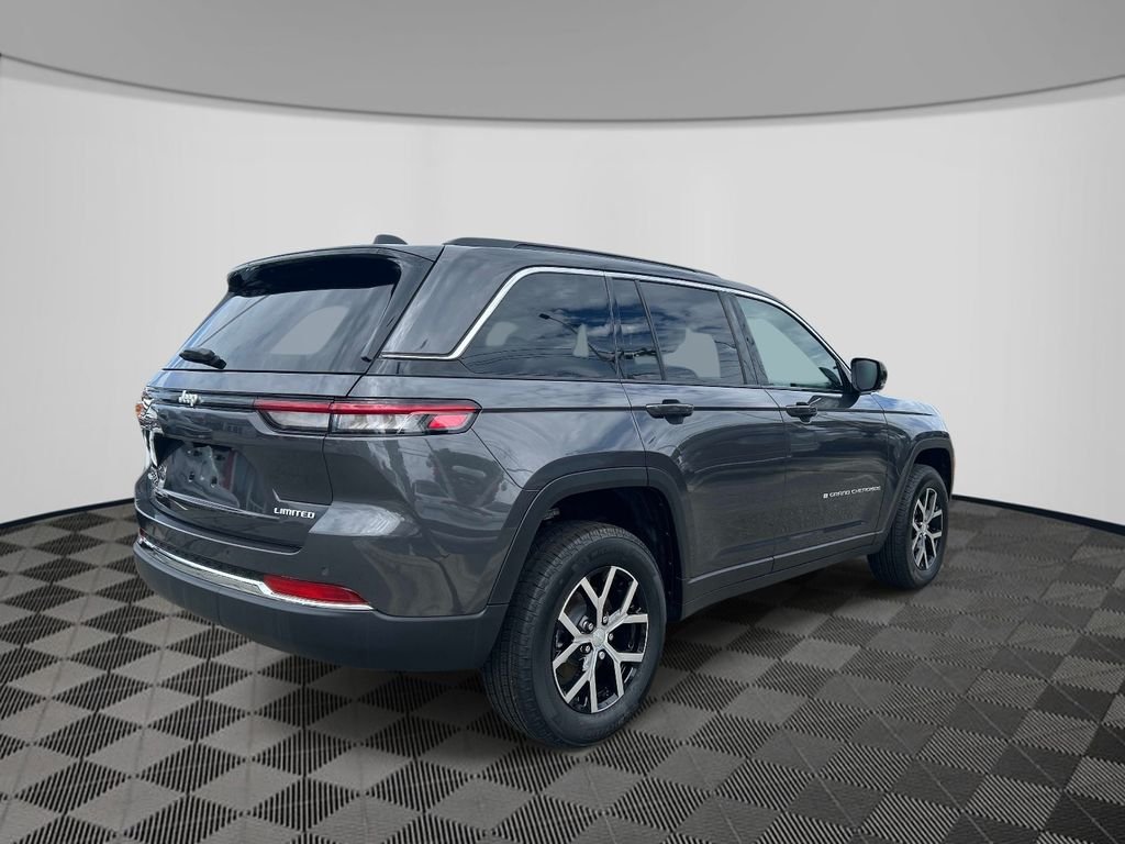 Used 2025 Gray Jeep Limited image 5