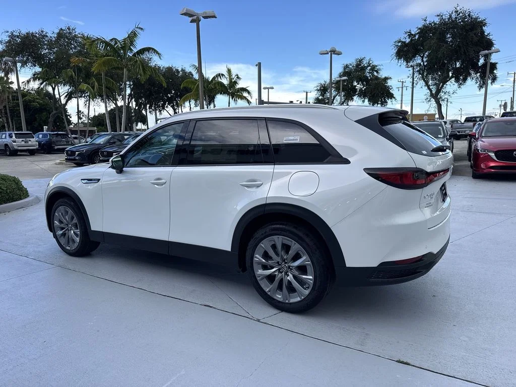 New 2026 White Mazda 3.3 Turbo Preferred AWD image 12