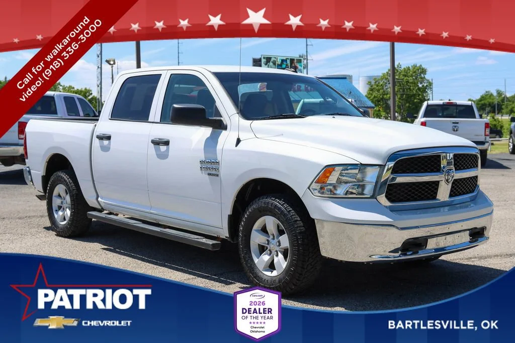 2022 RAM 1500 Classic SLT 4x4 Crew Cab 5'7's photo