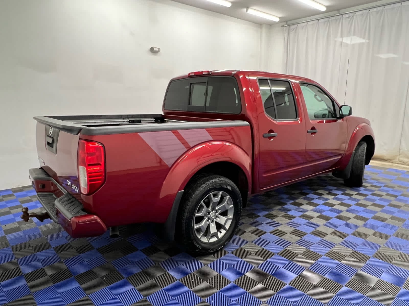 Used 2021 Cayenne Red Metallic Nissan SV image 5