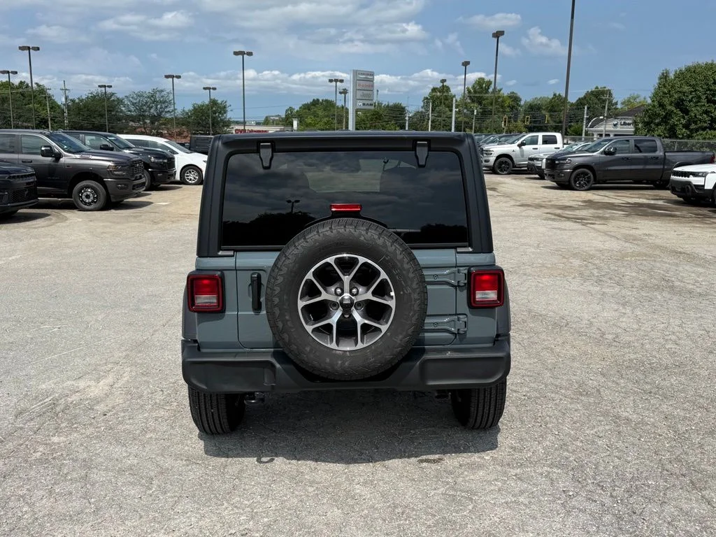 New 2026 Anvil Clear-Coat Exterior Paint Jeep Sport S image 7