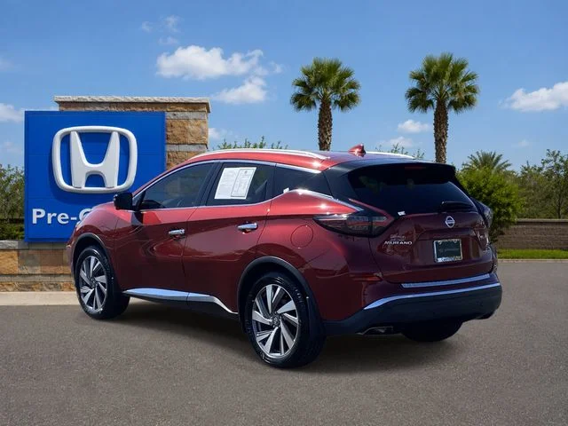 Used 2020 Cayenne Red Metallic Nissan SL image 4
