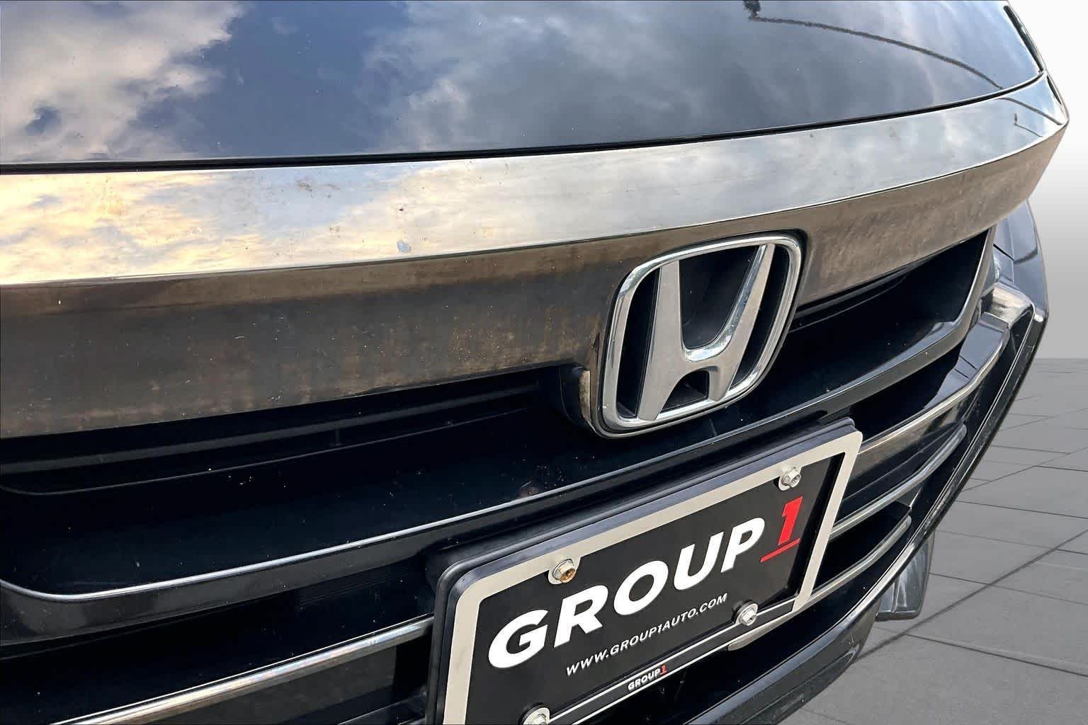 Used 2022 Crystal Black Pearl Honda Sport image 28