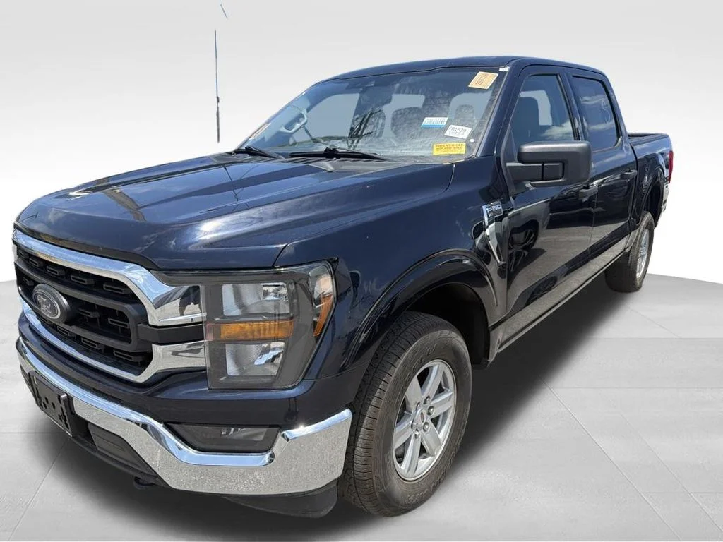 Used 2023 Blue Ford XL image 9