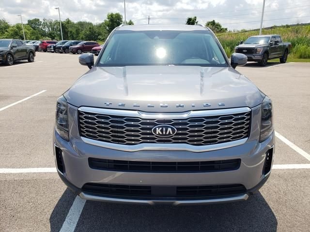 Used 2021 Silver Kia S image 2