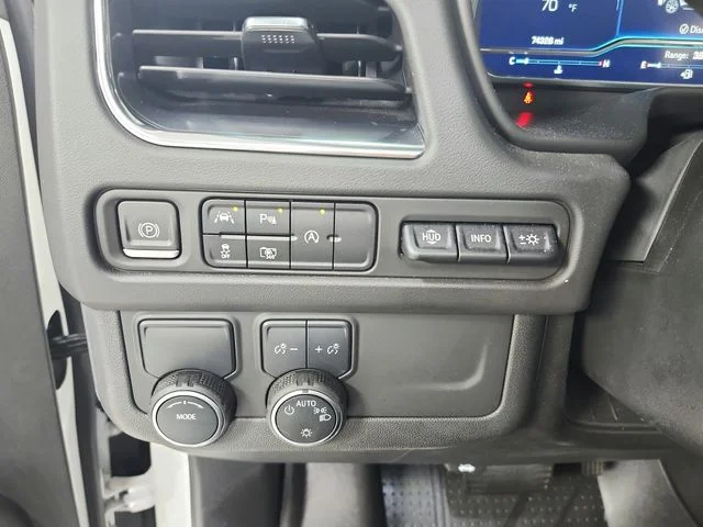 Used 2023 Beige Chevrolet High Country image 27