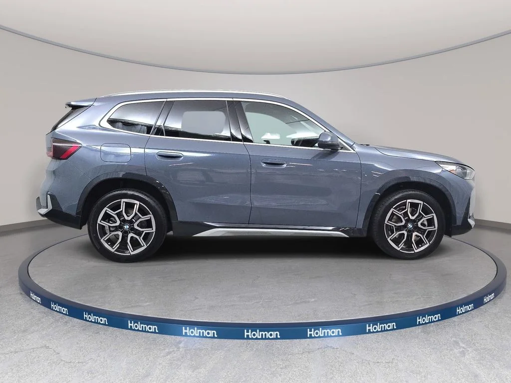 Used 2026 Storm Bay Metallic BMW xDrive28i image 5