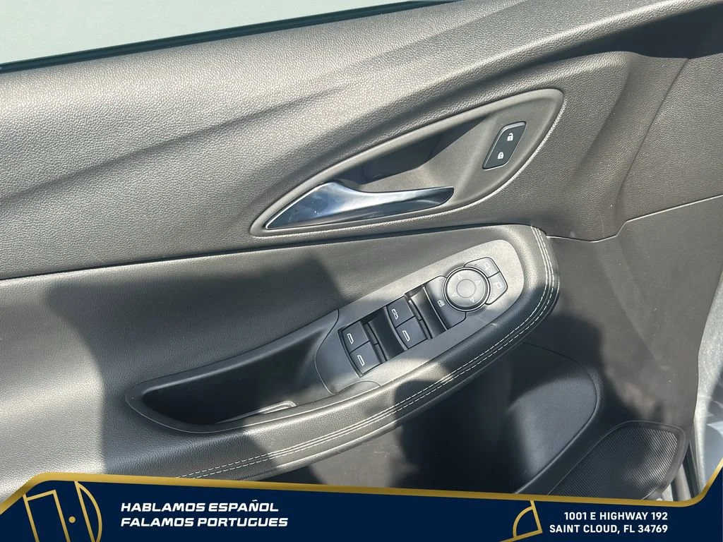 Used 2023 Moonstone Gray Metallic Buick Select image 11