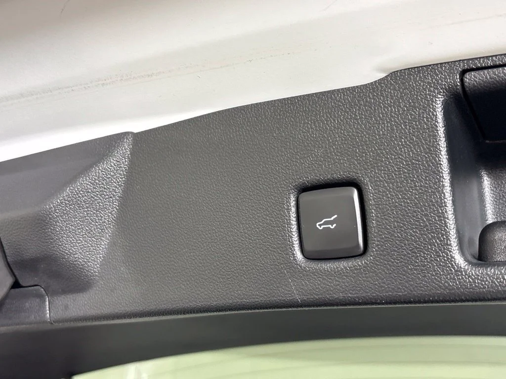 Used 2024 White Ford Active image 22